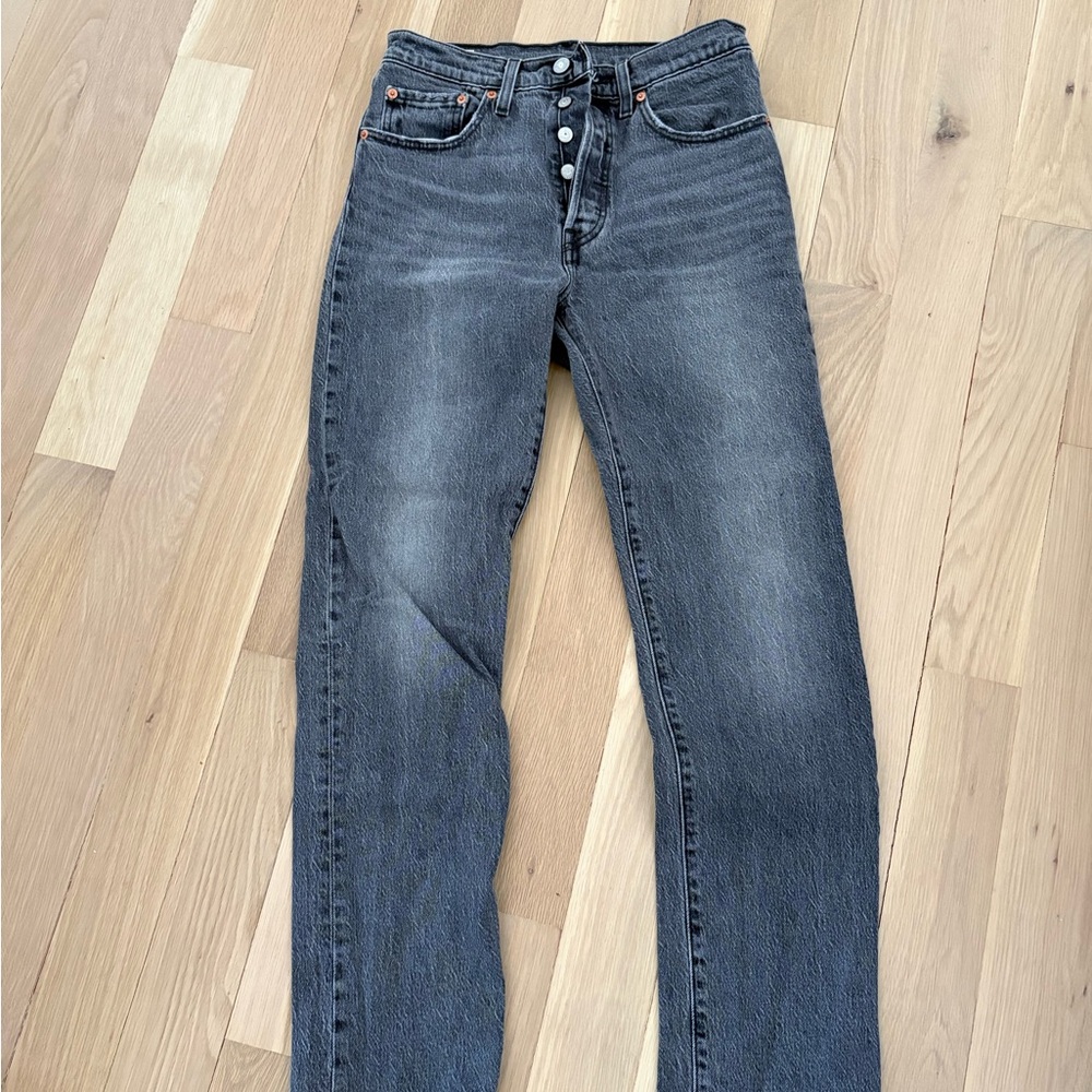 Levi's High Rise Women's Jeans in Charcoal